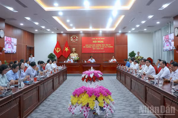 Các đại biểu tham gia hội nghị tại điểm cầu cấp tỉnh.