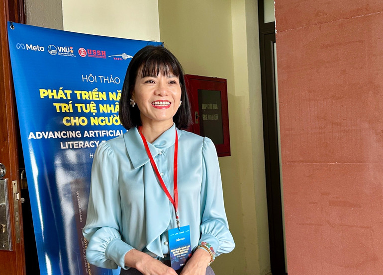 នាយកសាលាវិទ្យាល័យ Chu Van An សម្រាប់អំណោយ (ហាណូយ) Nguyen Thi Nhiep img-2880-3959.jpg