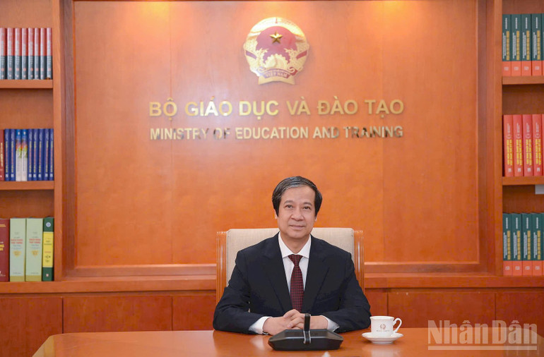 وزير التعليم والتدريب، نجوين كيم سون. (صورة: صحيفة داي) ndo_br_bo-truong.jpg