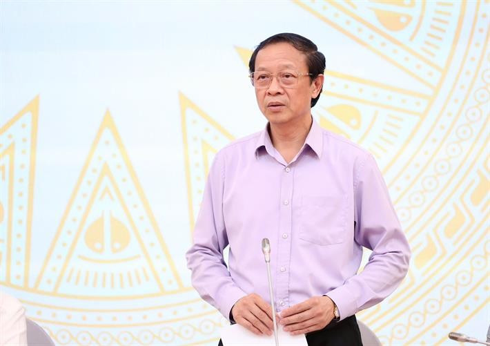 Thứ trưởng Thường trực Bộ Giáo dục và Đào tạo Phạm Ngọc Thưởng trao đổi tại Họp báo Chính phủ thường kỳ tháng 6/2025 (Ảnh: MOET) z6768643119322f67321179740ee5de1d78f404c5b349b.jpg