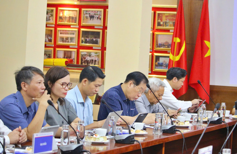 Đại biểu tham dự Tọa đàm ec1d8dd921d2a98cf0c3.jpg