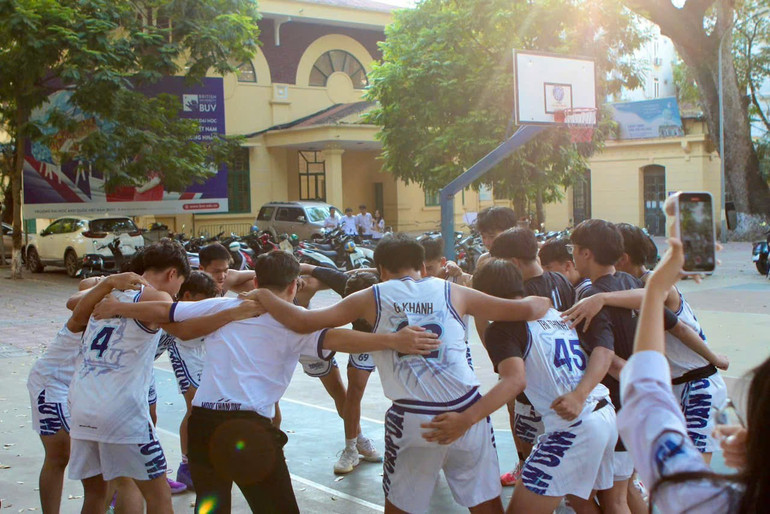 Trường THPT Phan Đình Phùng hiện có 23 câu lạc bộ hoạt động trong nhiều lĩnh vực a66fb49c06ae8ff0d6bf19.jpg