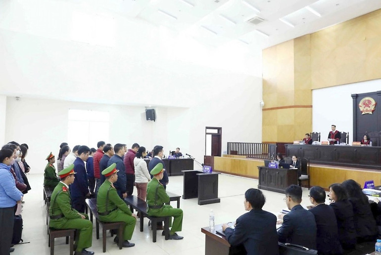 Quang cảnh phiên tòa xét xử vụ án “Chuyến bay giải cứu”. (Ảnh: Nguyễn Hùng) xet-xu-1.jpg