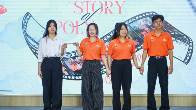 ນັກສຶກສາເຂົ້າຮ່ວມການແຂ່ງຂັນ. 218d03335954d60a8f45-9877.jpg