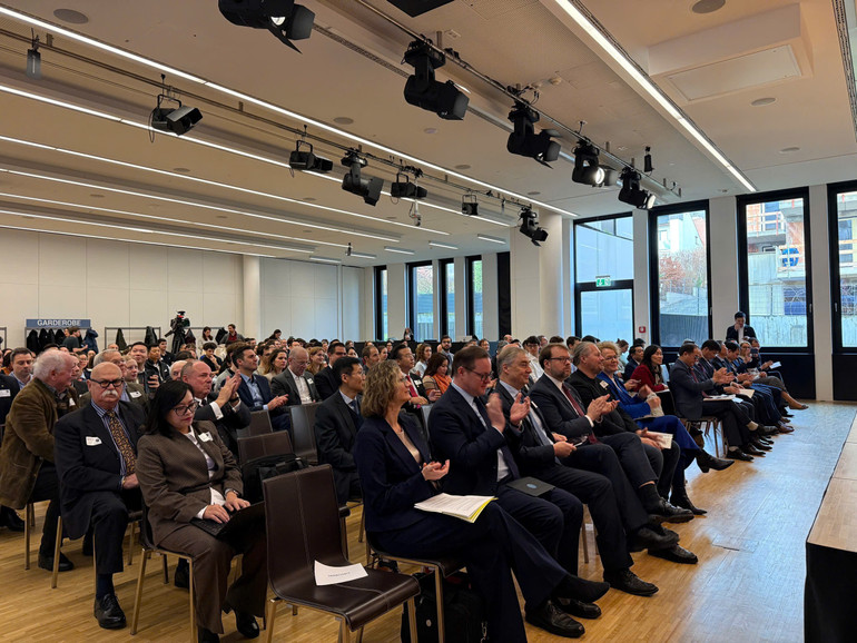 Delegater som deltar på forumet 3dcbc04b6f3ae064b92b4.jpg