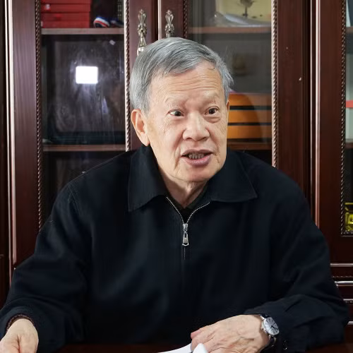 Ông Lăng Đức Quyền, nguyên chuyên gia Trung tâm nghiên cứu các vấn đề thế giới của Tân Hoa xã.