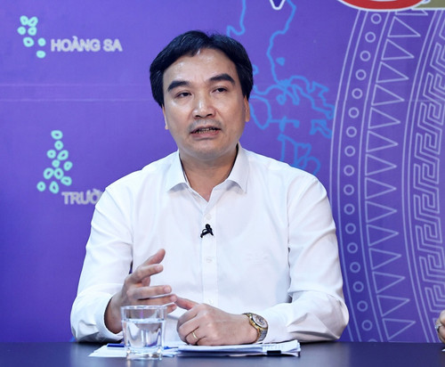 Phó Cục trưởng Cục Quản lý giá (Bộ Tài chính) Phạm Văn Bình.