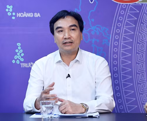 Phó Cục trưởng Cục Quản lý giá (Bộ Tài chính) Phạm Văn Bình.