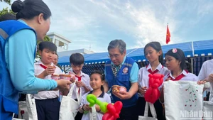 Đoàn công tác Thành phố Hồ Chí Minh hoàn thành tốt đẹp chuyến công tác trên các đảo Tây Nam, nhà giàn DK1