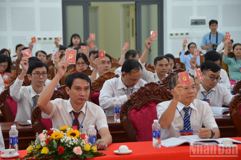 Đại hội đã thống thống nhất phương hướng, chỉ tiêu, nhiệm vụ và giải pháp trong nhiệm kỳ 2025-2030. ndo_br_dsc-0884.jpg