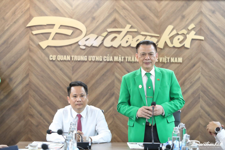 Ông Hồ Huy, Chủ tịch Hội đồng Quản trị Tập đoàn Mai Linh. (Ảnh: LÊ KHÁNH) Ông Hồ Huy, Chủ tịch Hội đồng Quản trị Tập đoàn Mai Linh. (Ảnh: LÊ KHÁNH)