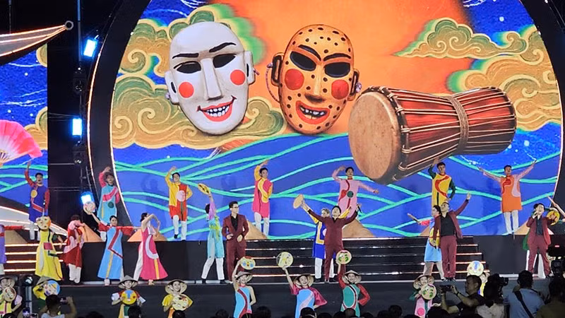 Một cảnh khai hội Sầm Sơn 2026.