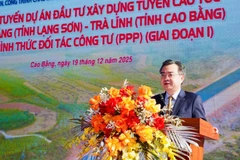 Đồng chí Nguyễn Thanh Nghị, Ủy viên Trung ương Đảng, Trưởng ban Chính sách chiến lược Trung ương, phát biểu tại buổi lễ.