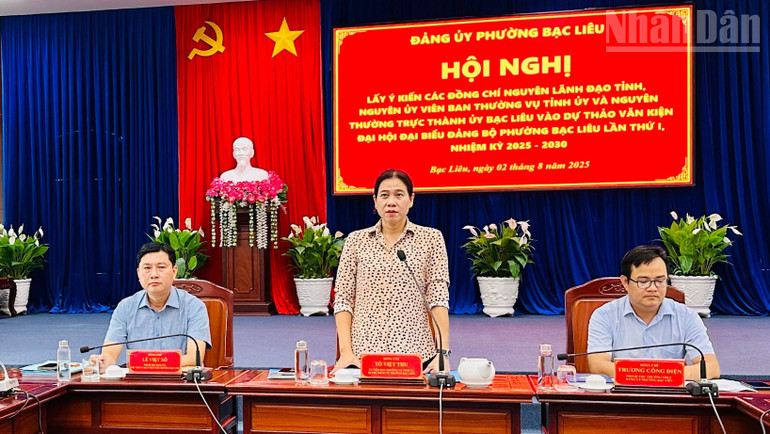Thường trực Đảng ủy phường Bạc Liêu luôn tôn trọng, lắng nghe các ý kiến đóng góp, xây dựng của cán bộ, nhân dân, nhằm thật sự đổi mới, phát triển nhanh, vững chắc. (Ảnh: TRỌNG DUY). ndo_tr_thuong-truc-dang-uy-phuong-bac-lieu-luon-ton-trong-lang-nghe-y-kien-cua-can-bo-nhan-dan.jpg