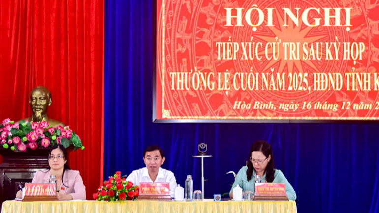 quang-canh-buoi-lam-viec-2982.png