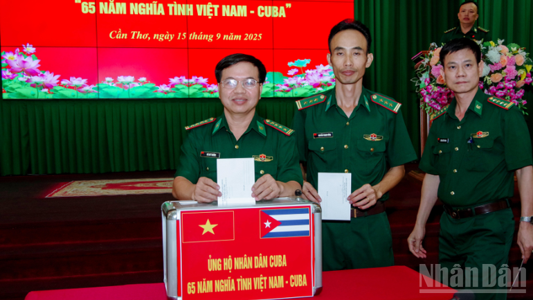 Cán bộ cơ quan Ban Chỉ huy Bộ đội Biên phòng thành phố Cần Thơ quyên góp ủng hộ nhân dân Cuba. ndo_br_thiet-ke-chua-co-ten-1-9274.png