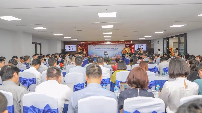 Toàn cảnh tọa đàm.