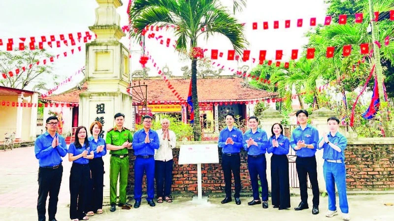 Ninh Bình đẩy mạnh chuyển đổi số di sản văn hóa, mở rộng quảng bá du lịch