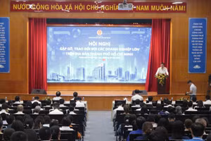 Quang cảnh Hội nghị “Gặp gỡ, trao đổi với các doanh nghiệp lớn” trên địa bàn. (Ảnh: L.T)