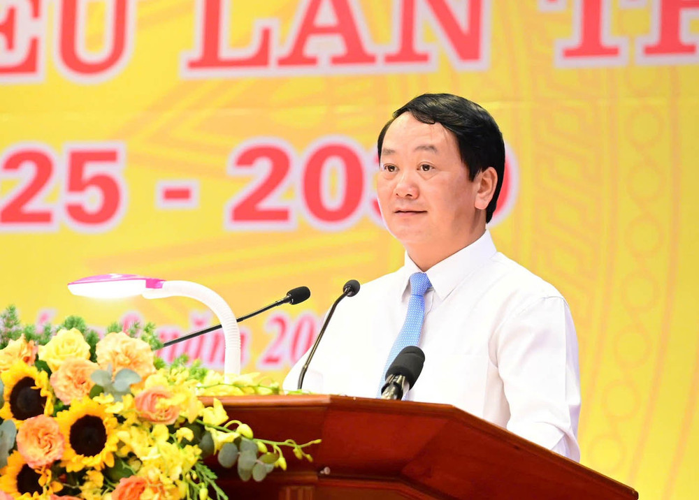 Bí thư Tỉnh ủy Tuyên Quang Hầu A Lềnh phát biểu chỉ đạo đại hội. a201.jpg