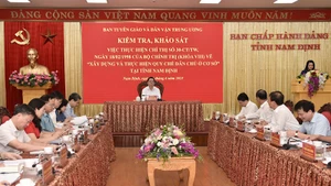 Quang cảnh buổi làm việc.