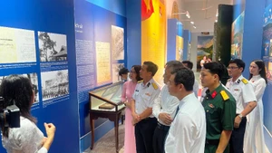 Bảo tàng Hải Phòng tổ chức trưng bày chuyên đề “Dấu ấn mùa thu lịch sử”, chào mừng kỷ niệm 80 năm Cách mạng Tháng Tám (19/8/1945-19/8/2025) và Quốc khánh (2/9/1945-2/9/2025).