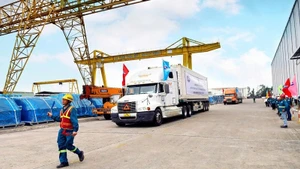 Lễ bàn giao Module điện phân đầu tiên cho Tổng thầu Thyssenkrupp Nucera xuất sang EU.