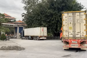 Hoạt động xuất khẩu hàng hóa qua Cửa khẩu quốc tế Thanh Thủy.