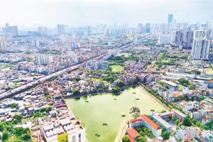 Một góc thành phố Hà Nội. (Ảnh: MỸ HÀ)