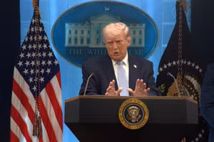 Tổng thống Mỹ Donald Trump phát biểu tại cuộc họp báo ở Nhà Trắng, Washington, D.C. (Ảnh: THX/TTXVN)