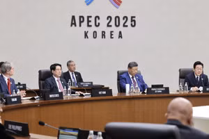 Chủ tịch nước Lương Cường dự Phiên họp thứ 2 Hội nghị Cấp cao APEC lần thứ 32. (Ảnh: LÂM KHÁNH/TTXVN) 