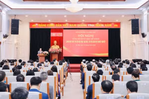 Toàn cảnh hội nghị.