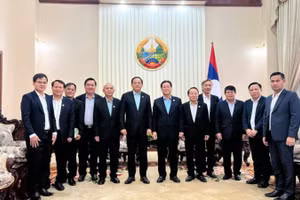 VRG đề xuất mở rộng đầu tư 50.000ha cao-su tại Lào trong chuyến thăm, chúc Tết Bunpimay