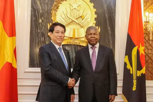 Chủ tịch nước Lương Cường và Tổng thống Angola João Manuel Gonçalves Lourenço.