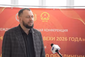 Tiến sĩ Khoa học lịch sử Anton Bredikhin trong một cuộc trả lời phỏng vấn PV TTXVN tại Nga. (Ảnh: TTXVN)