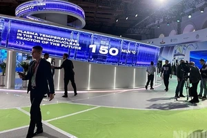 Quang cảnh tại các gian hàng trưng bày tại Tuần lễ Năng lượng Nga. (Ảnh: THÙY VÂN)