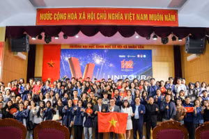 “Tổ quốc trong tim” - dấu ấn đặc biệt tại Trường đại học Khoa học Xã hội và Nhân văn.