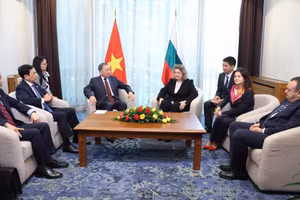 Tổng Bí thư Tô Lâm hội kiến Chủ tịch Quốc hội Bulgaria Nataliya Kiselova. (Ảnh: THỐNG NHẤT/TTXVN)