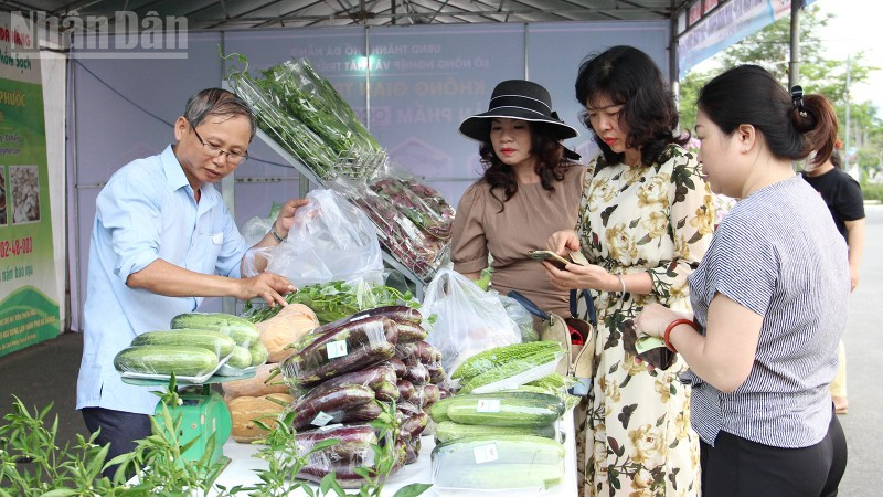 Sản phẩm OCOP Đà Nẵng được người dân ưa chuộng. ndo_tl_tuy-loan-12-8993.jpg