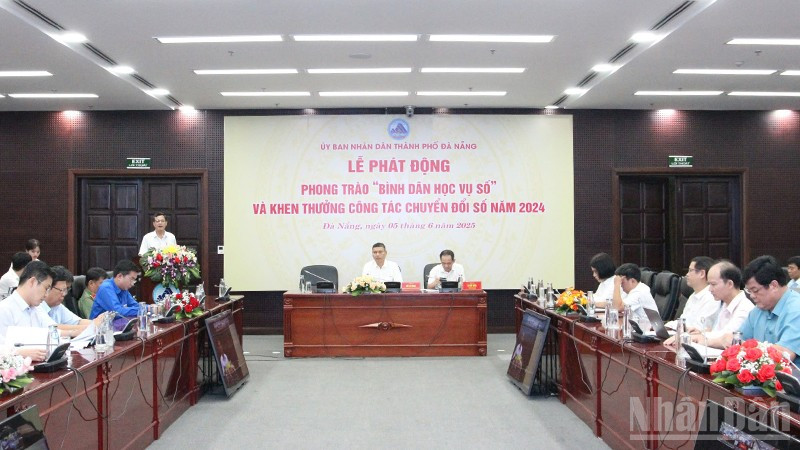 Phát động Phong trào “Bình dân học vụ số”. ndo_br_binh-dan-hoc-vu2.jpg