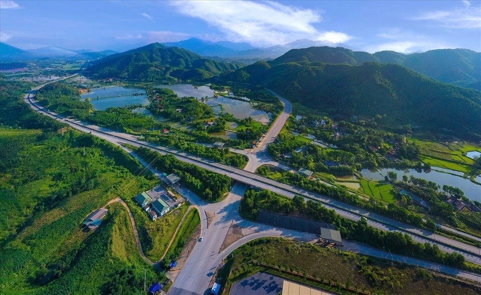 Khi tuyến đường sắt Lào Cai - Hà Nội - Hải Phòng hoàn thành sẽ góp phần thay đổi diện mạo, kết cấu hệ thống giao thông của nhiều địa phương, trong đó có huyện Văn Yên (Yên Bái). Nguồn: YENBAI.VN
