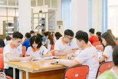 Sinh viên Trường đại học Công nghệ Giao thông vận tải trong một giờ tự học. 