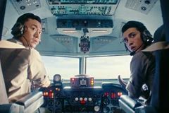 Buồng lái chiếc máy bay DC-4 trong phim "Tử chiến trên không" được dựng lại bằng những thiết bị cũ của hàng không Việt Nam những năm sau 1975. (Nguồn: GALAXY) 