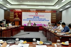 Hội nghị lấy ý kiến chuyên gia, nhà khoa học góp ý vào dự thảo Luật Giáo dục nghề nghiệp (sửa đổi). (Ảnh LƯU KIM)