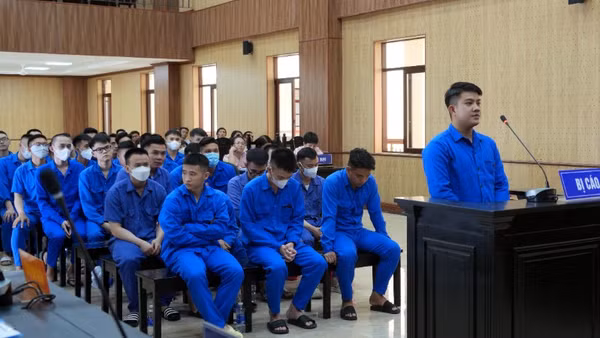 Các bị cáo tại phiên tòa.