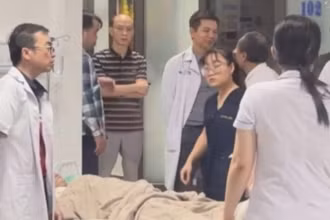 Bệnh viện Hữu Nghị Quảng Bình kích hoạt báo động đỏ cứu sống 2 nạn nhân bị điện giật.