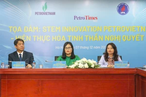 Các khách mời tham dự chương trình.