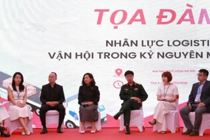 Đại diện các trường đại học, doanh nghiệp ... tham dự Ngày hội việc làm lĩnh vực Logistics.