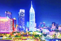 Toàn cảnh khu vực trung tâm Thành phố Hồ Chí Minh. (Ảnh TẤT ĐẠT)