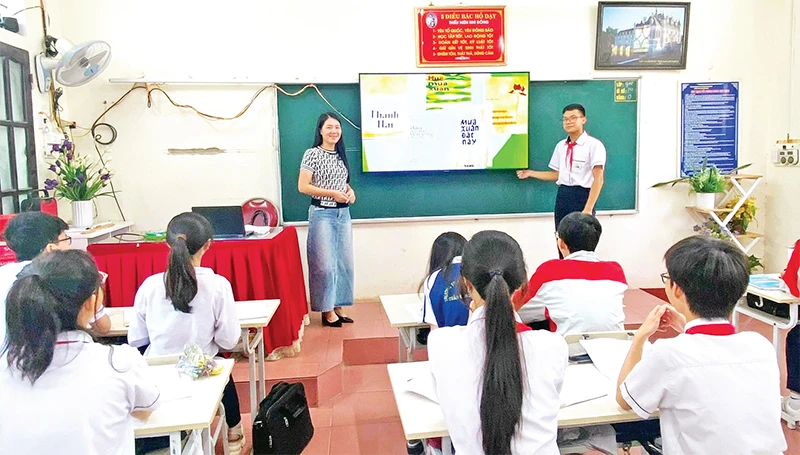 Nhờ ứng dụng chuyển đổi số, những giờ học tại Trường trung học cơ sở Trần Đăng Ninh (thành phố Nam Định, tỉnh Nam Định) sinh động, hiệu quả hơn.